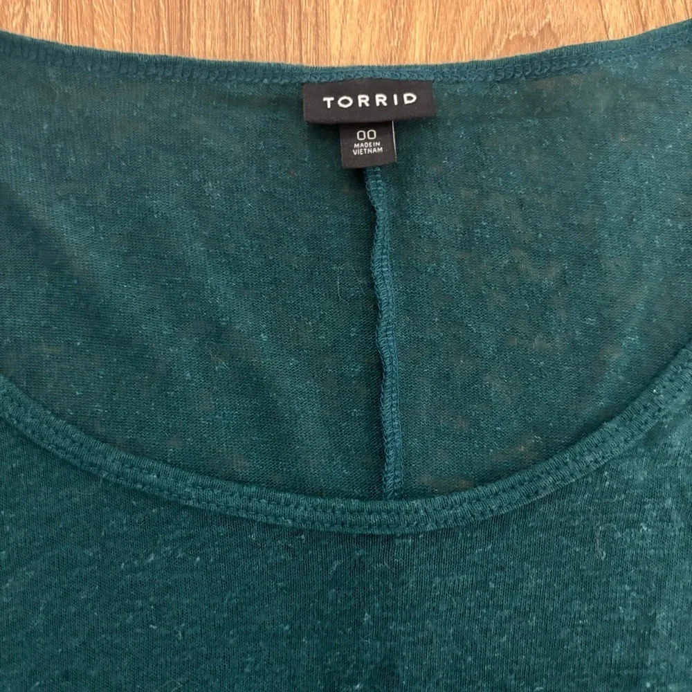 Linen Blend Crew Neck Drop Shoulder Hi-Low Tunic - Picture 6 of 9